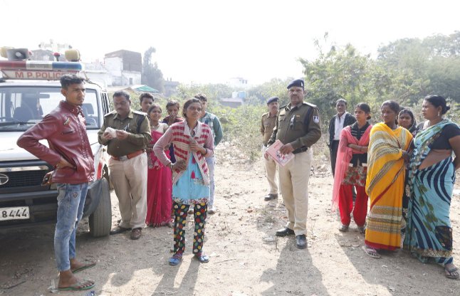 Young Man Murdered in Jabalpur and Crime Latest News in Hindi,murder,murder at jabalpur,murder case,young man murder,young man murder in madhya pardesh,The young man murder,young man murder in jabalpur,crime,Crime Investigation,crime in jabalpur,jabalpur police,Jabalpur Police sp,jabalpur police website,