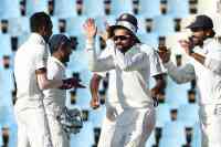 photo gallery : IND claw back with 4 wickets in last session