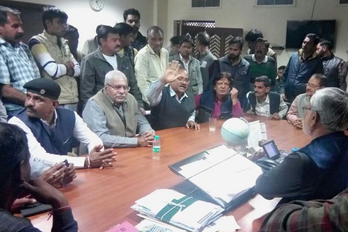 ठेकेदार