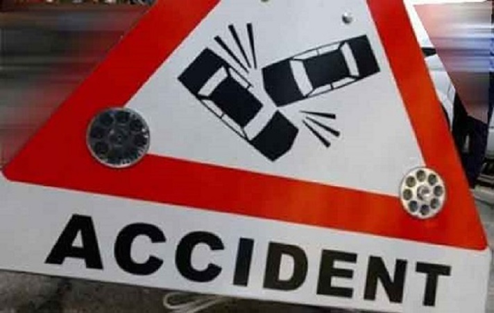 Road Accident in jaunpur one death and 6 injured
