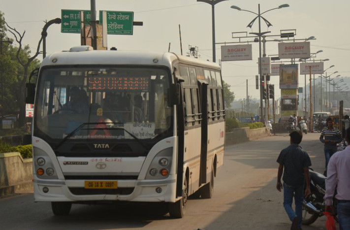 सोसायटी ने उठाया सख्त कदम, आज से सिर्फ स्टॉपेज पर ही रूकेगी बस