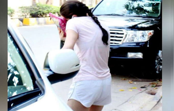 ऐसा क्या हुआ जो मीडिया से मुंह छिपा भागी सैफ की बेटी सारा