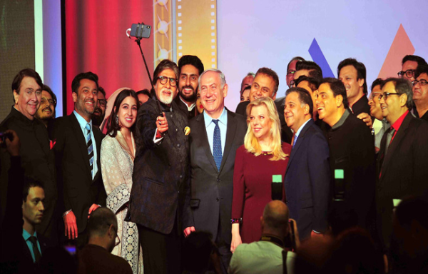 बॉलीवुड कलाकारों के साथ इजरायल के पीएम की सेल्फी