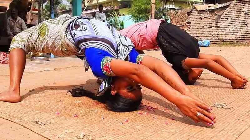rajasthan girls and boys did yoga with guru
