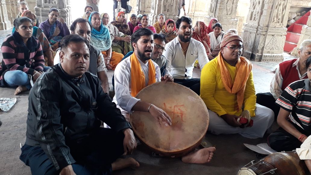 video : उदयपुर के जगदीश मंदिर में बसंत पंचमी से शुरू हुआ फागोत्सव, चंग की थाप पर झूमे भक्त