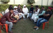 वाराणसी के किसानों की बैठक