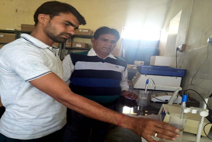 मिट्टी की जांच