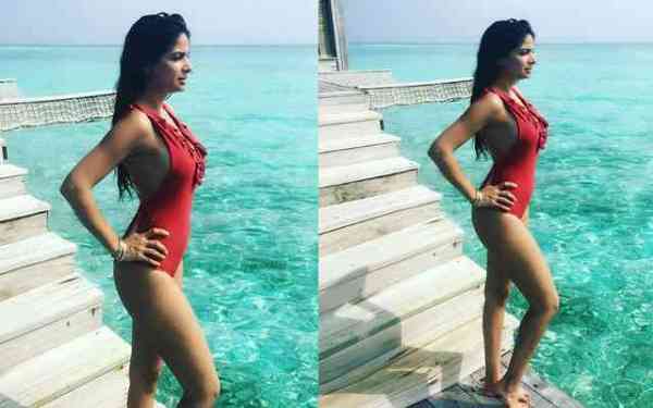 पुराने जमाने की मशहूर एक्ट्रेस मुमताज की बेटी भी कुछ कम नहीं हैं जलवे बिखरने में, बिकनी तस्वीरें वायरल