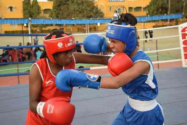 टीटी नगर एकेडमी के खिलाडिय़ों का पंच पड़ा भारी, देखे इन तस्वीरो में