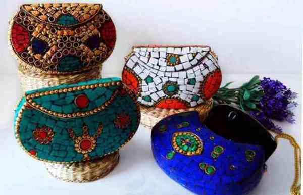 Mosaic clutch