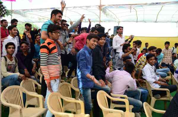 Chittorgarh, Chittorgarh news, Chittorgarh Hindi news,  Chittorgarh local news, news in hindi     X     Culture Programme, Rajasthani artists, Langa Manganiyar, college dance, langa artists and dancers perform in cultural function of college