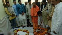 yogi pay homage