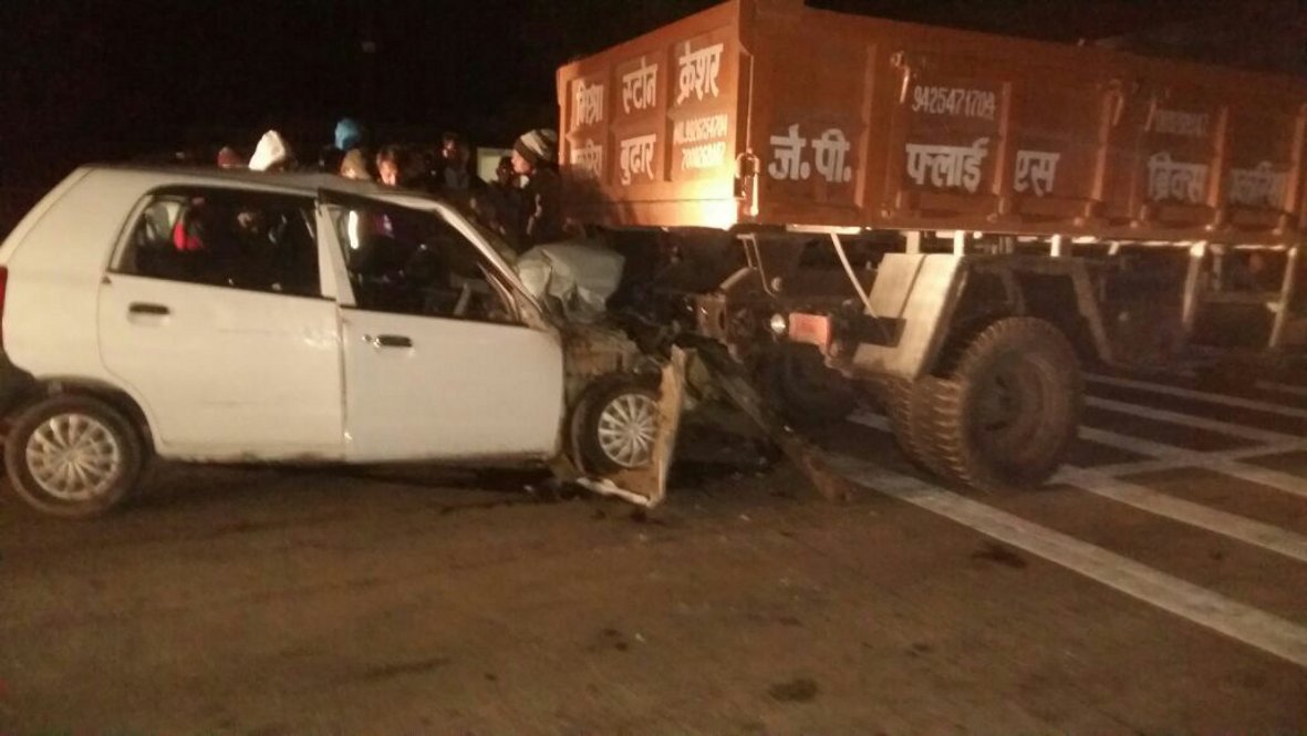 When the car entered into the standing dumpher