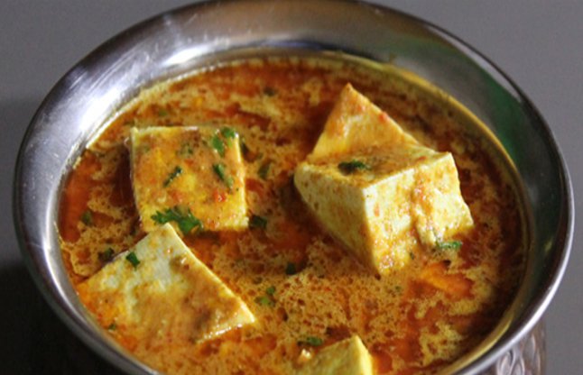 achari paneer curry