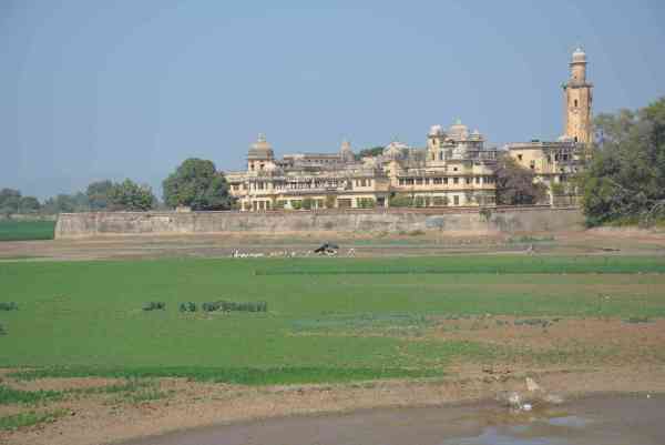 Broken land of vijay mandir dam due to draught