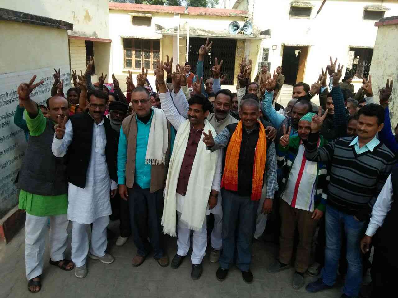 BREAKING: जौनपुर में सपा ने 56 वोटों से खो दी अपनी जीती हुई सीट, ये है पूरी
कहानी