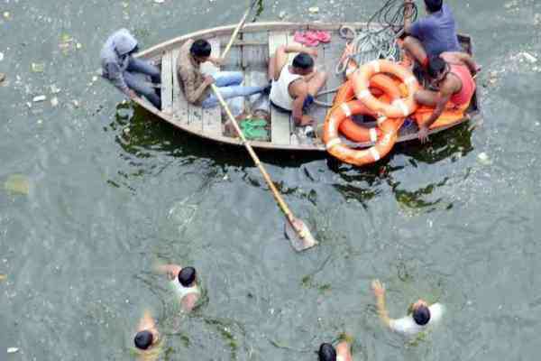 suicide in bharatpur