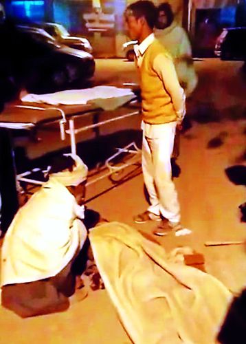 Delivery on road but hospital employees didnt help lady