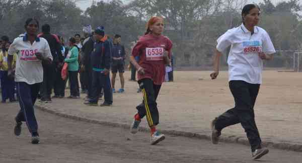 photos of old people athletics tournament in alwar
