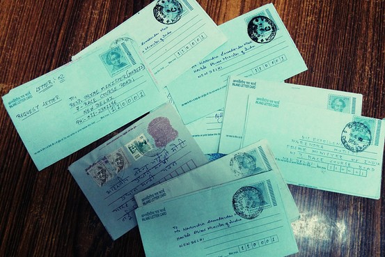 The letters are missing their path in Mobile era