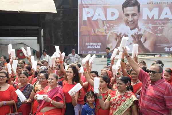 surat girls Organizing the pedmen Challenge Program