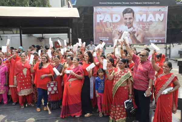 surat girls Organizing the pedmen Challenge Program