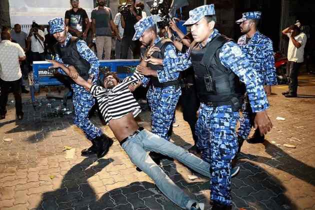 Maldives political crisis 