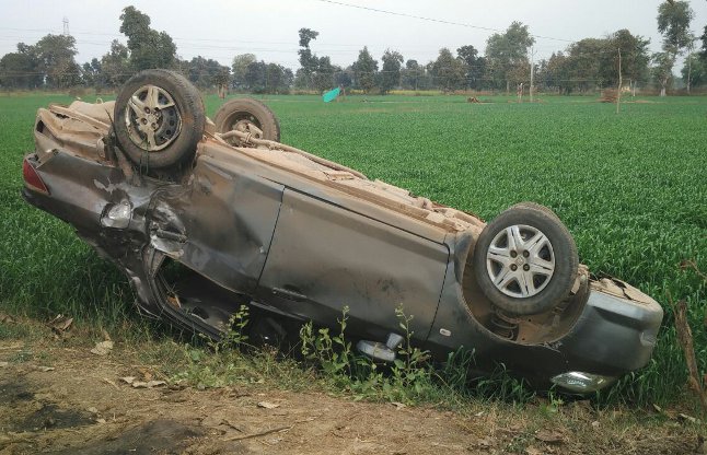 Road accident in national highway-7 between jabalpur-katni news,road accident,road accident,road accident in jabalpur district,jabalpur accident news today,car accident in madhya pradesh,car accident in sihora,car accident in nh 7,car accident in sihora,Jabalpur,jabalpur police,Jabalpur Police sp,jabalpur police website,