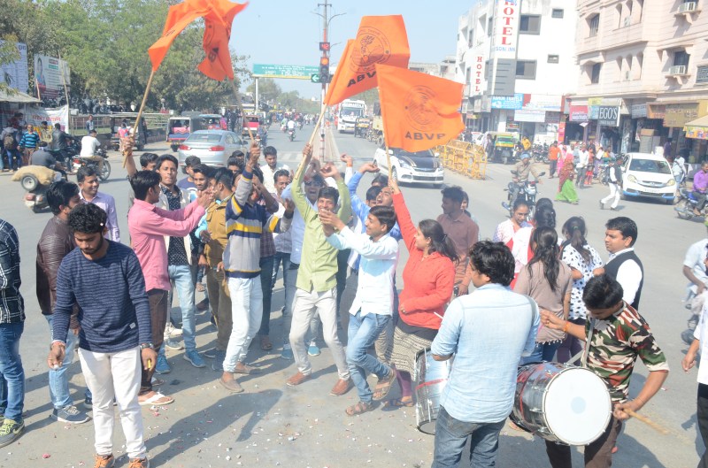 girls college, Chittorgarh, Chittorgarh news, Chittorgarh Hindi news, Chittorgarh local news, Girls Education, chittorgarh news in hindi, girls college news in hindi, science education, upgradation, girls education project, Girls College news, Nimbahera, nimbahera news, Boys and girls started fluttering on the drum by fireworks