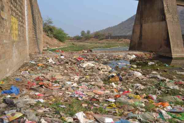 dust in ruparel river at natni ka bara in alwar