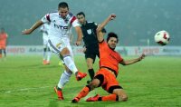 delhi dynamos beat northeast united FC by 1-0 in Indian super league