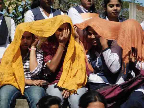 Girls partycipate many games