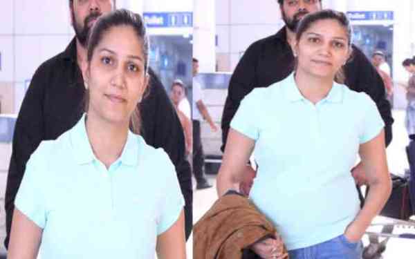 सादगी में भी खूबसूरती छलकाती हैं डांसर सपना की ये तस्वीरें...एयरपोर्ट पर हुई स्पॅाट