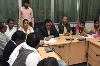 अधिकारियों की बैठक 