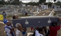 Cuba,funeral,festival,Bizarre News,tradition,bizarre world news,Santiago de Cuba,Santiago,bizarre tradition,handkerchief,Mock,
