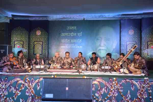 उस्ताद अलाउद्दीन खाँ संगीत समारोह में छाए रहे सूफी गायक, देखें इन तस्वीरों में