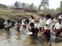 social media,viral video,school children,viral post,pond,Drain,Drain water,