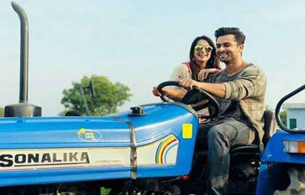 शादी से पहले सिमर ने ब्वायफ्रेंड संग DDLJ स्टाईल में कराया फोटोशूट