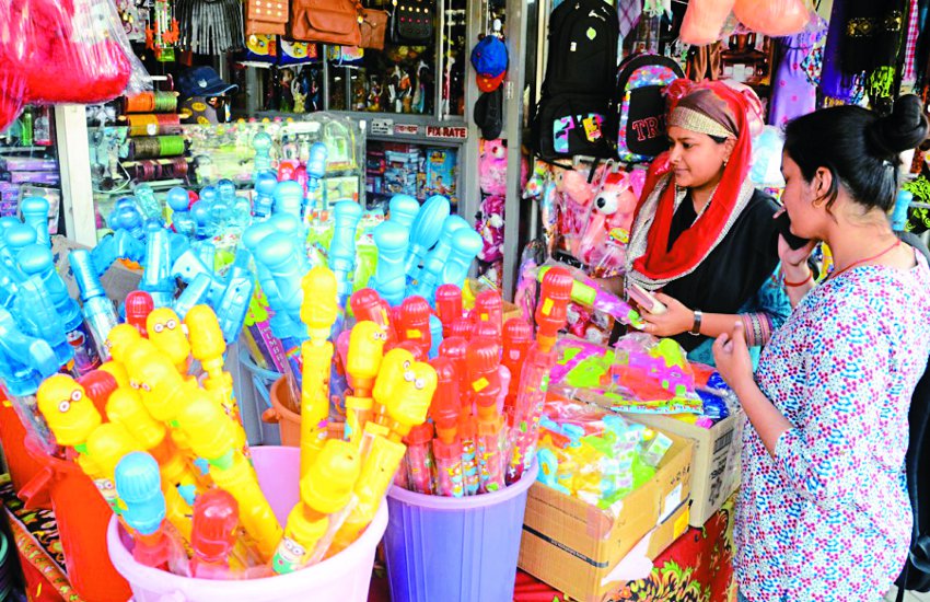 GST, Holi, Pichkari, Rang, Gulal