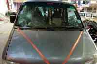 Car glass breaks in kota