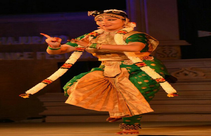 Dance Kathak triangle, Shiva Panchkrath Stotram,Khajuraho Dance Festiv