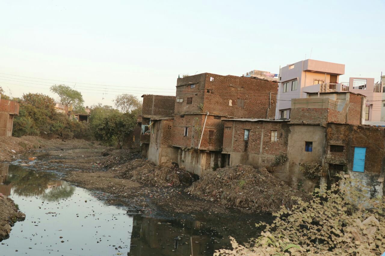 bulldozer-on-this-entire-slum-cracking-328-houses