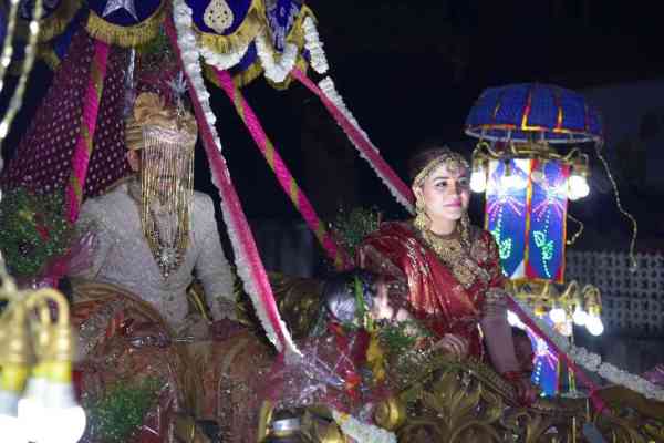 aparna yadav brothers aman singh bisht weddings
