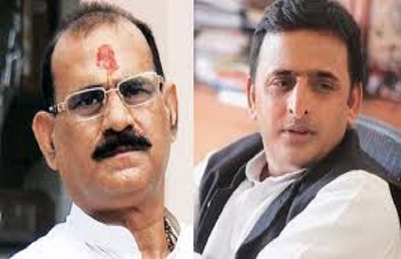 Akhilesh Yadav and Bahubali Vijay Mishra