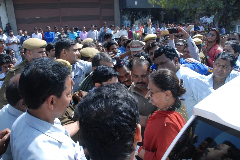 cm vasundhara raje