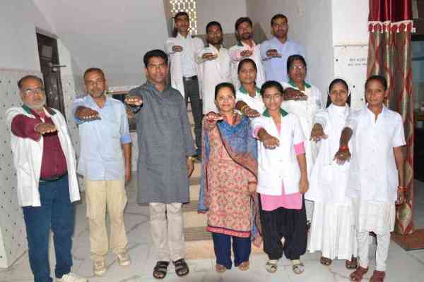 मेडिकल कॉलेज को लेकर ऐसे एकजुट हो रहे लोग, देखे इन तस्वीरों में