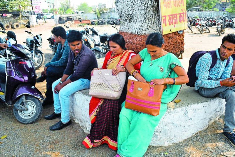 goons attack marriage party news in hindi