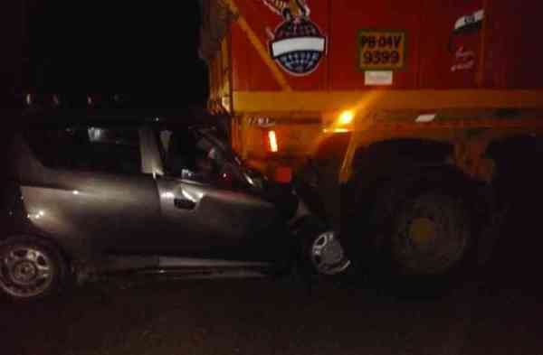 ganeshgarh car trolley accident four died two injured