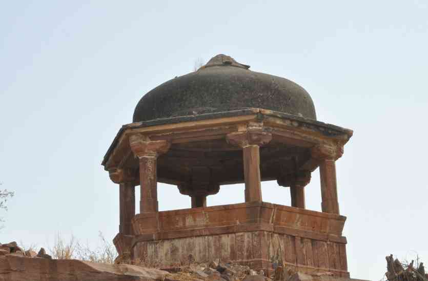 आज भी जोधपुर में सुरक्षित है मेवाड़ के सेनापति की छतरी
