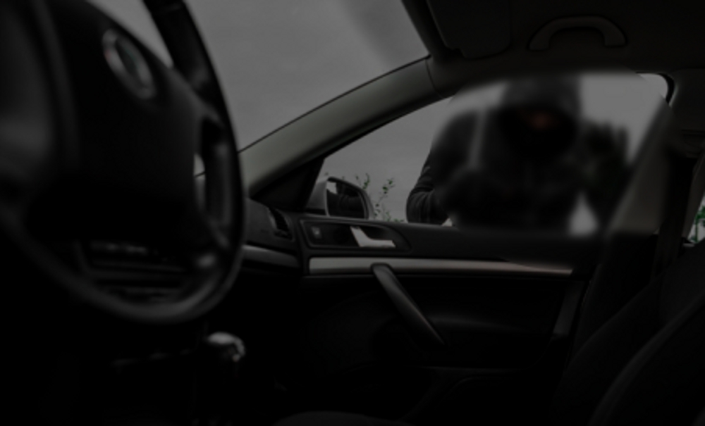 रईसजादों के तेवर तो देखो सरेराह गाली-गलौज से मना किया तो कार से जेक रॉड निकाला, फिर...